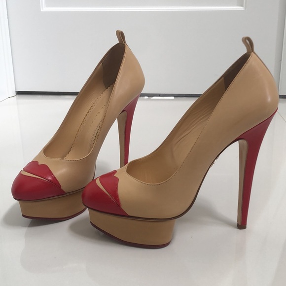 Charlotte Olympia Kiss Me Dolores Lip Pump - Picture 4 of 11